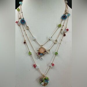 BETSY JOHNSON GOLD TONE MULTI COLOR MATERIAL LAYER HEART CLUSTER NECKLACE